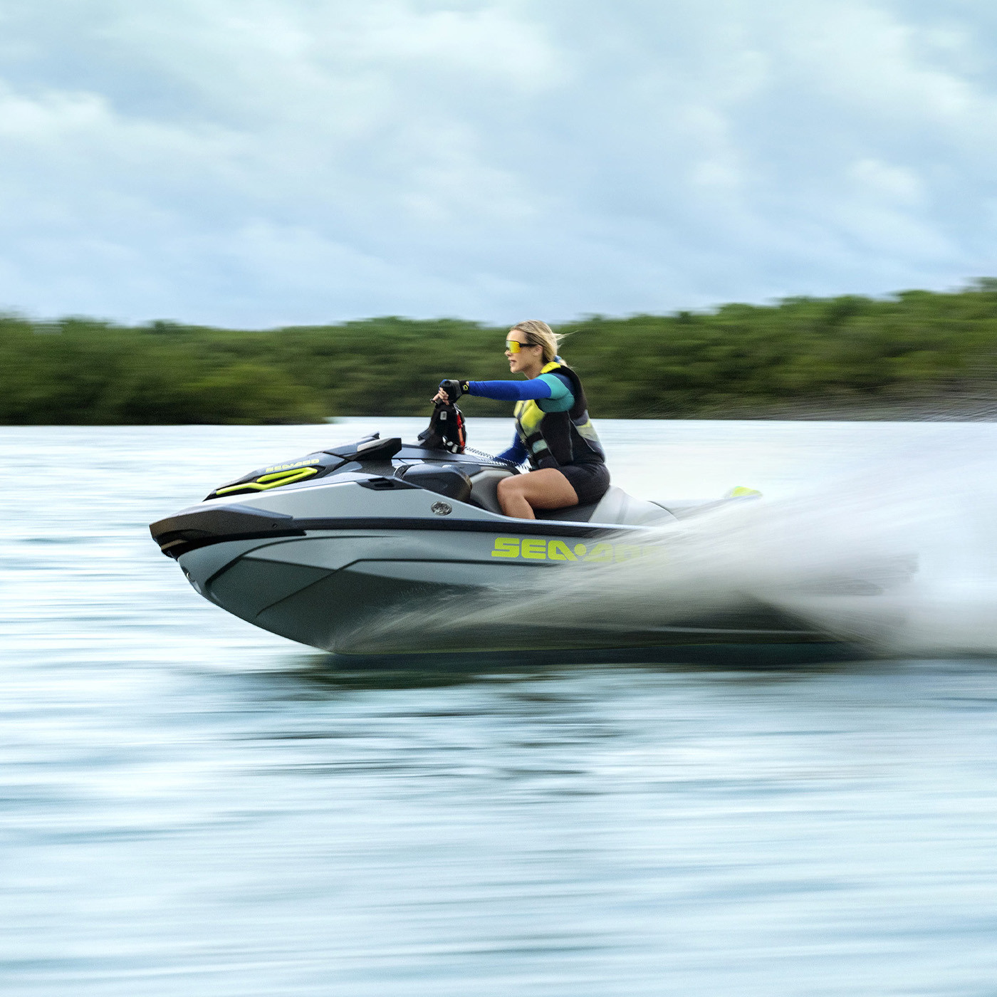 RXT X 325<br> w/Sound system